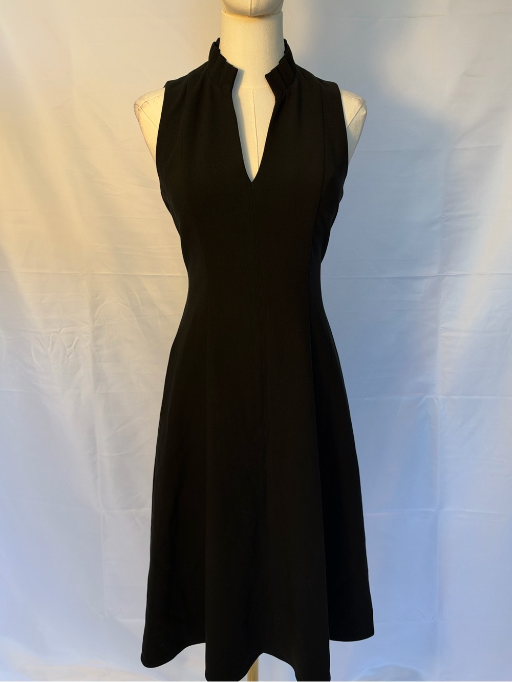 Black Halo Sleek Black Sleeveless Fit-and-Flare Dress